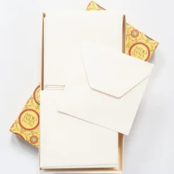 Shop All^Fabriano Medioevalis box met 100 enveloppen 12,7x12,7cm - Little Painter Art | Exploring the Endless Possibilities of Art
