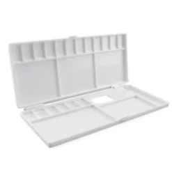 Shop All^Holbein 23-Well Folding Plastic Palette - Little Painter Art | Exploring the Endless Possibilities of Art